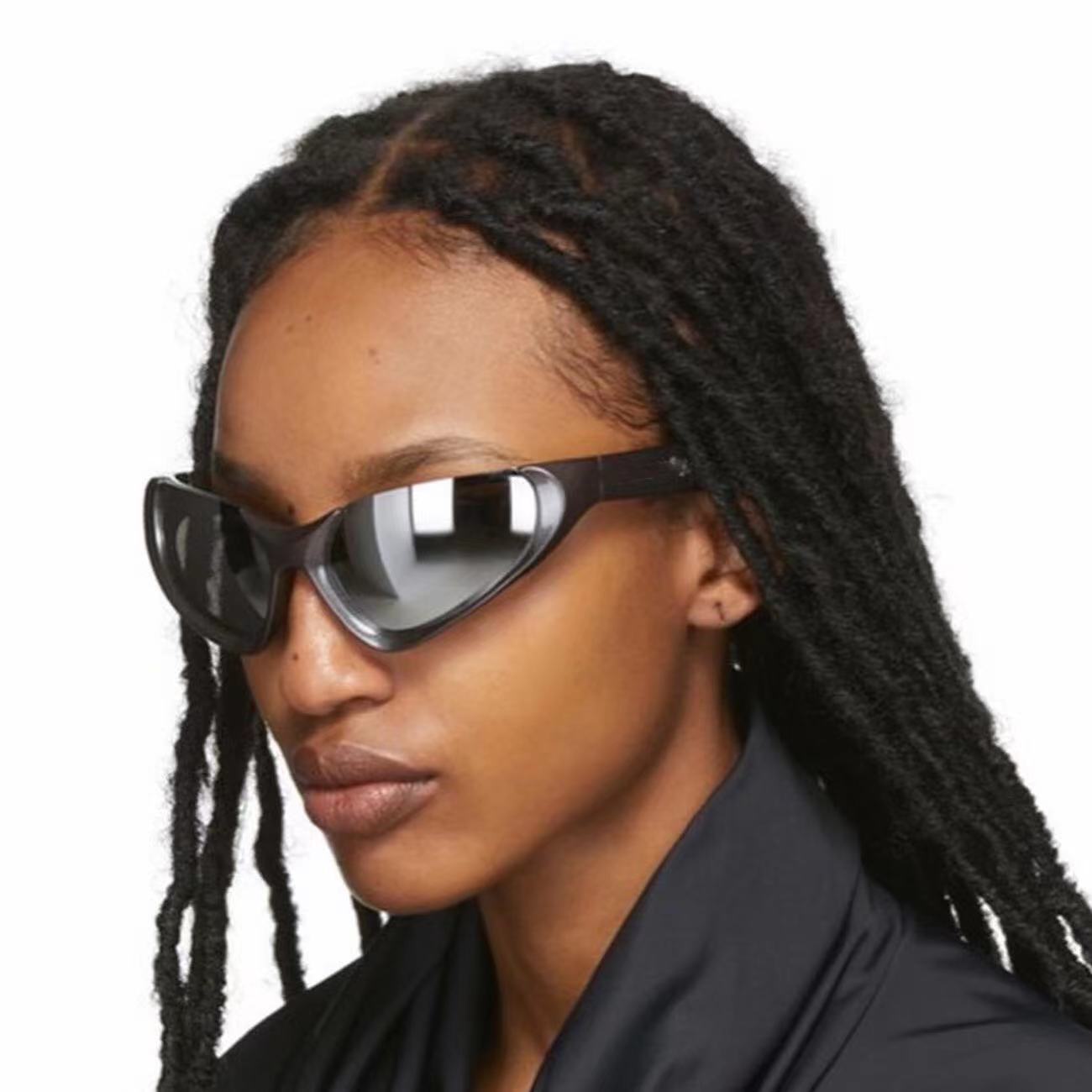 Ethereal Mirror Chic Sunglasses