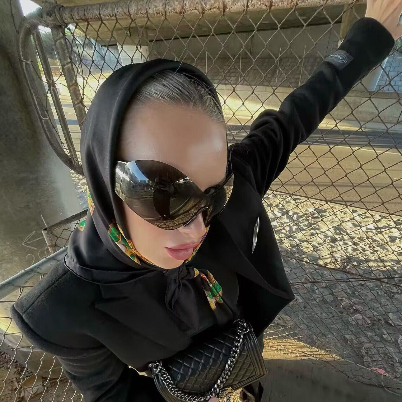 Futuristic Rimless Sunglasses